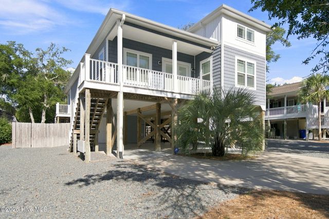 119 SW 12th Street, Oak Island, NC 28465