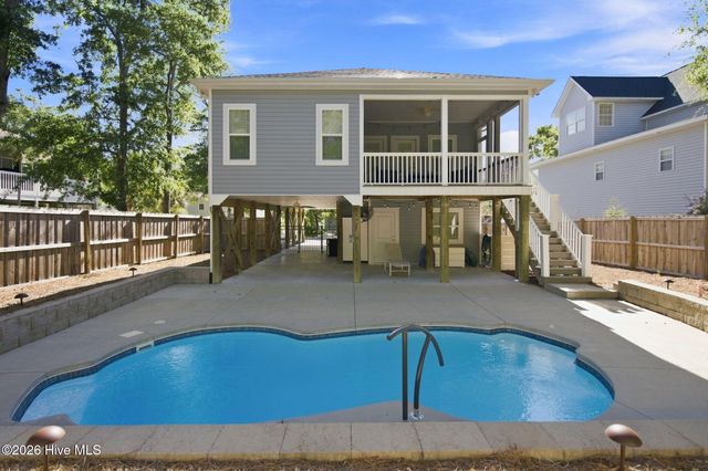 119 SW 12th Street, Oak Island, NC 28465