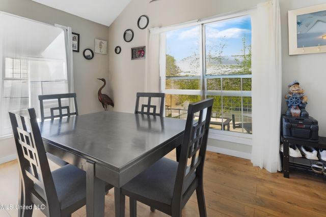 5015 1st Avenue, Bay Saint Louis, MS 39520