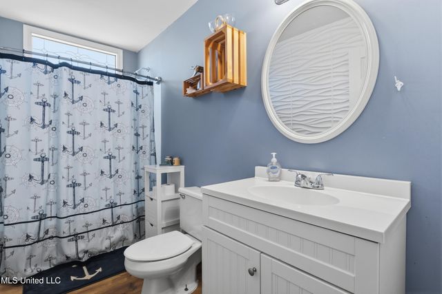 5015 1st Avenue, Bay Saint Louis, MS 39520