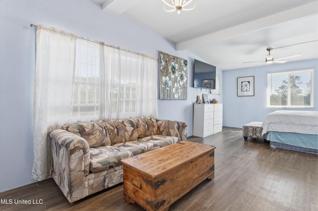 5015 1st Avenue, Bay Saint Louis, MS 39520