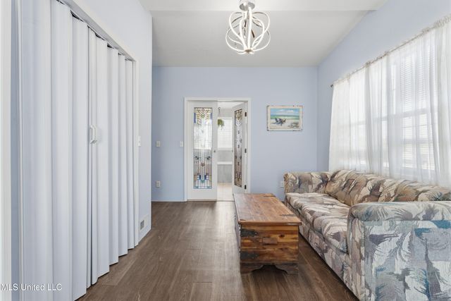 5015 1st Avenue, Bay Saint Louis, MS 39520