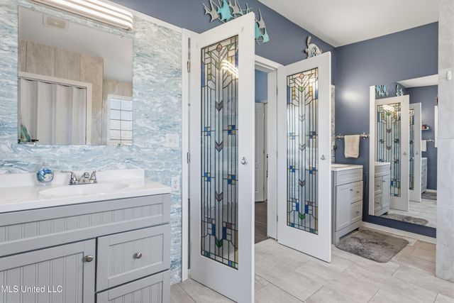 5015 1st Avenue, Bay Saint Louis, MS 39520