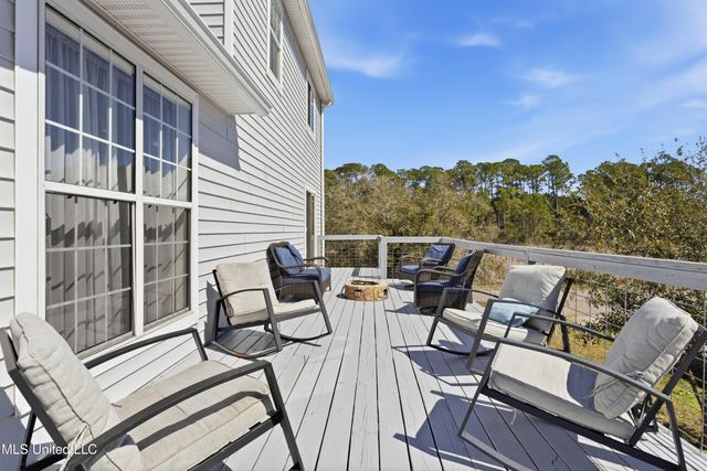 5015 1st Avenue, Bay Saint Louis, MS 39520