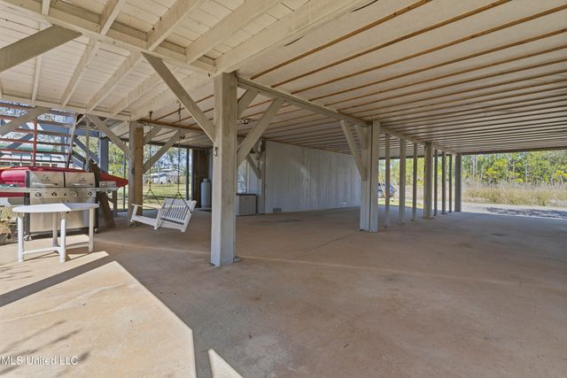 5015 1st Avenue, Bay Saint Louis, MS 39520