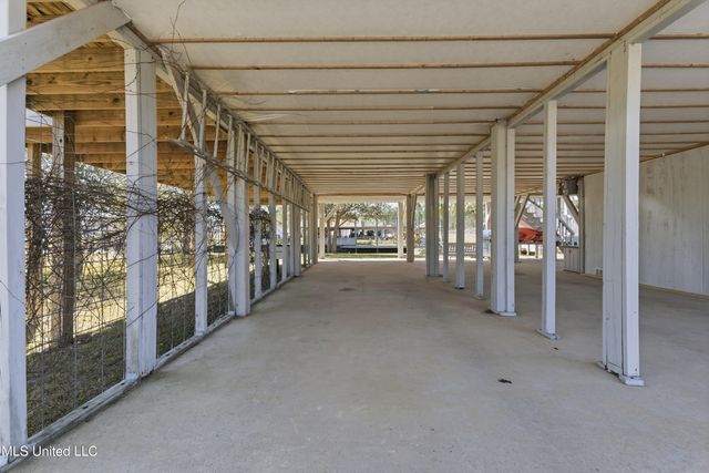 5015 1st Avenue, Bay Saint Louis, MS 39520