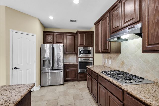 25314 Pineglen Terrace Drive, Spring, TX 77389