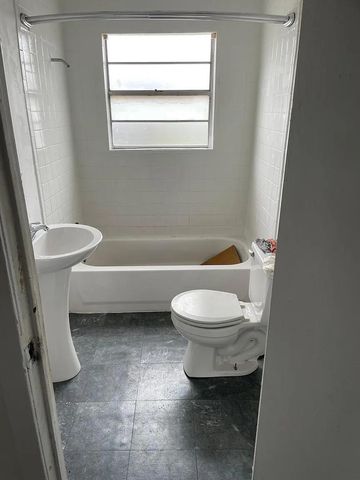 1406 E 35th Street, Houston, TX 77022