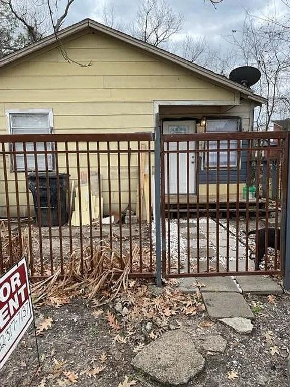 1406 E 35th Street, Houston, TX 77022