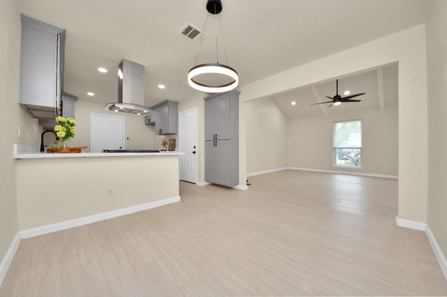 7707 Lumber Jack Drive, Houston, TX 77040