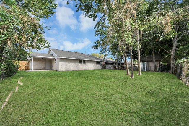 7707 Lumber Jack Drive, Houston, TX 77040