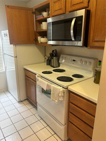2409 Leon ST 108, Austin, TX 78705