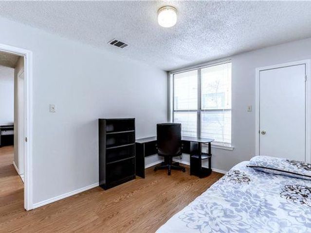 2409 Leon ST 108, Austin, TX 78705
