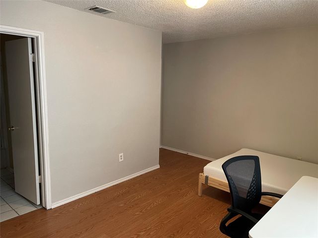 2409 Leon ST 108, Austin, TX 78705