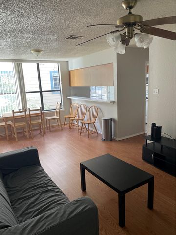 2409 Leon ST 108, Austin, TX 78705
