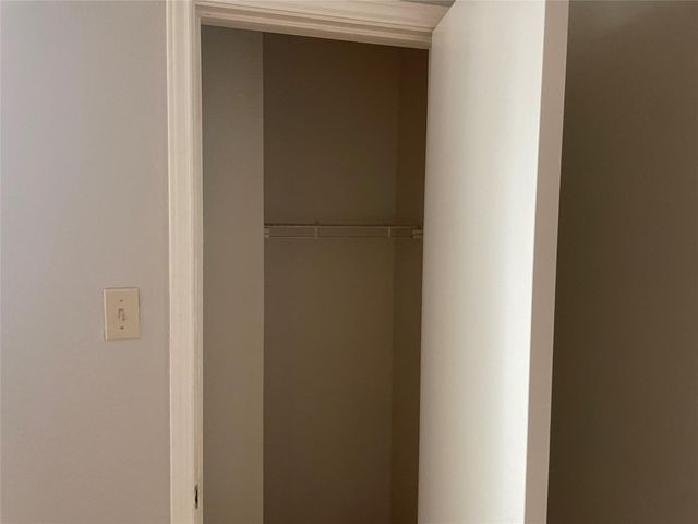 2409 Leon ST 108, Austin, TX 78705