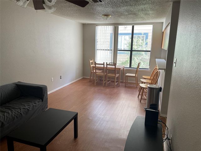 2409 Leon ST 108, Austin, TX 78705