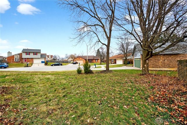 6613 Loblolly Drive, Huber Heights, OH 45424