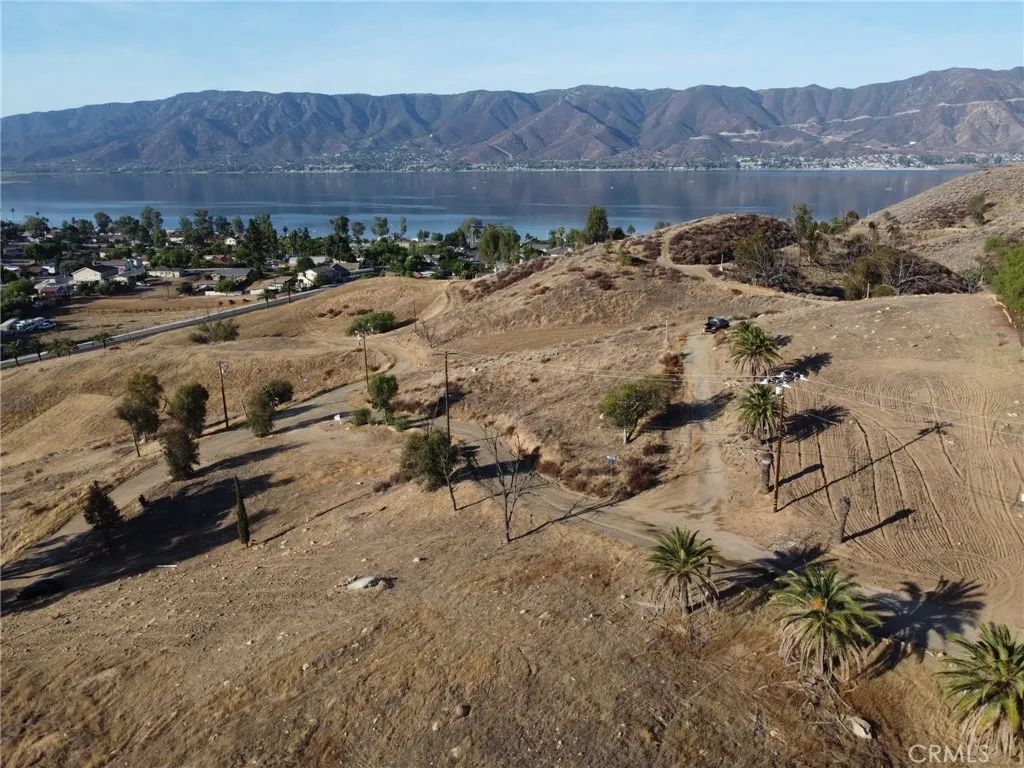 1 Hill, Lake Elsinore, CA 92530
