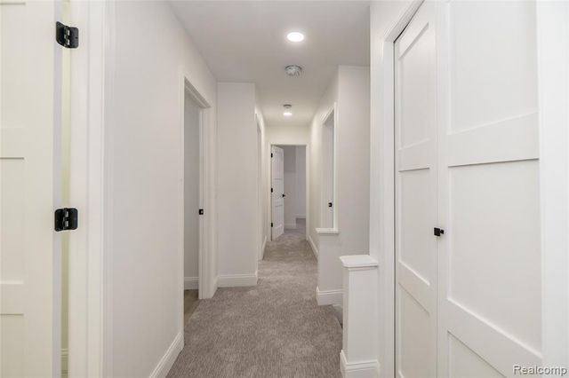 5590 Bayswater Road, West Bloomfield, MI 48322