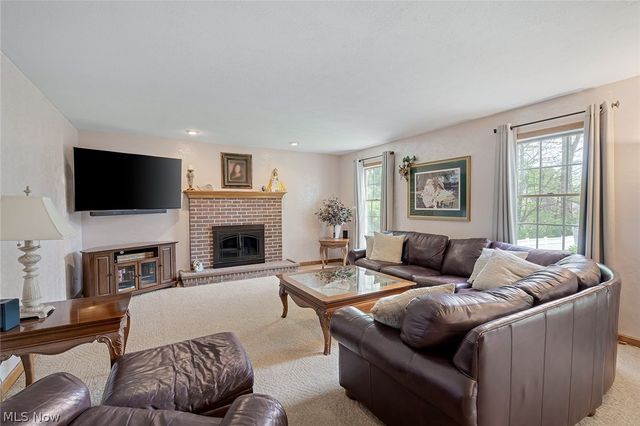 5901 Sharon Drive, Youngstown, OH 44512