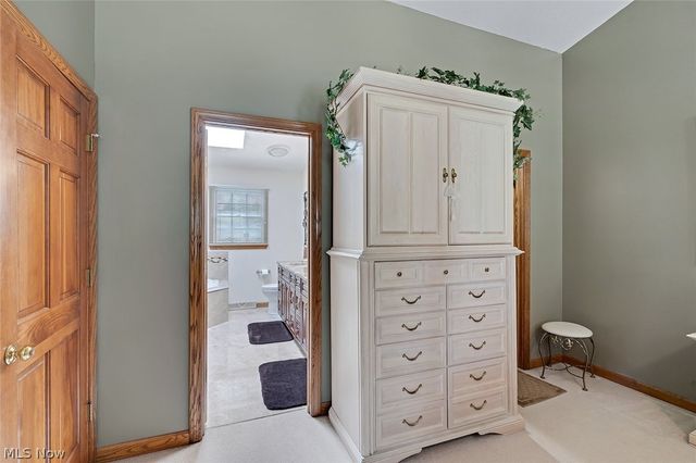 5901 Sharon Drive, Youngstown, OH 44512