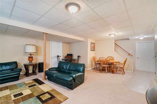 5901 Sharon Drive, Youngstown, OH 44512