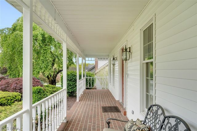 5901 Sharon Drive, Youngstown, OH 44512