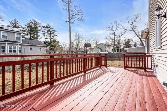 641 Ship Avenue, Beachwood, NJ 08722