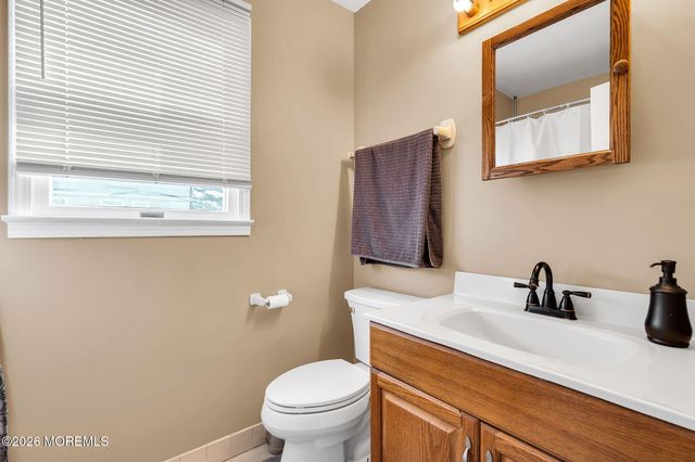 641 Ship Avenue, Beachwood, NJ 08722