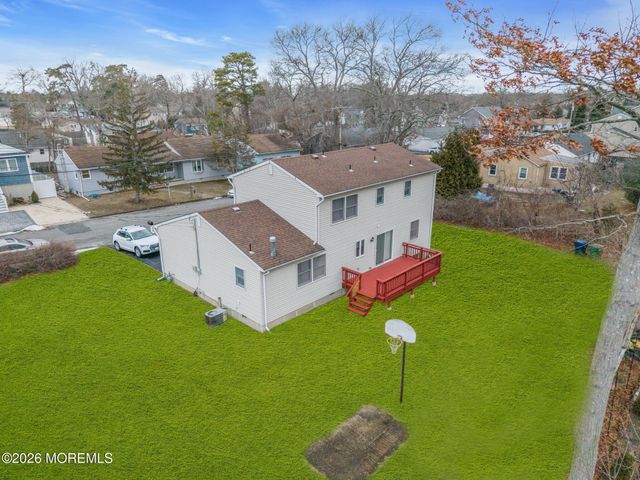 641 Ship Avenue, Beachwood, NJ 08722