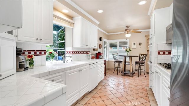 2105 N Heliotrope Drive, Santa Ana, CA 92706