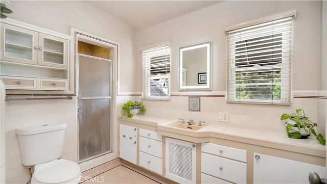 2105 N Heliotrope Drive, Santa Ana, CA 92706