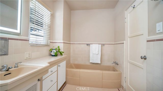 2105 N Heliotrope Drive, Santa Ana, CA 92706