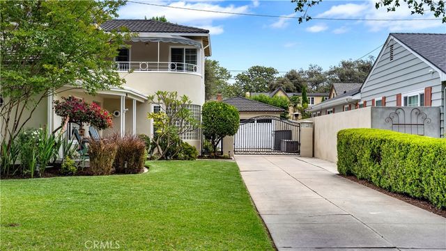 2105 N Heliotrope Drive, Santa Ana, CA 92706