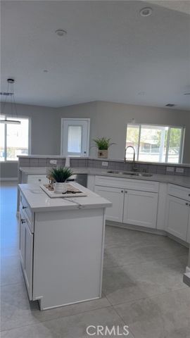 7939 Lassen Avenue, Hesperia, CA 92345