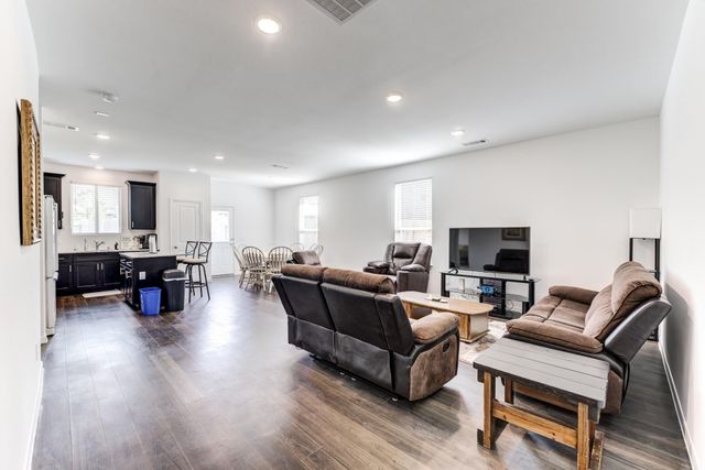 338 Shady Cedar Hill Lane, Conroe, TX 77378