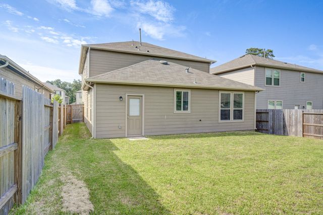 338 Shady Cedar Hill Lane, Conroe, TX 77378