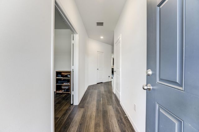 338 Shady Cedar Hill Lane, Conroe, TX 77378