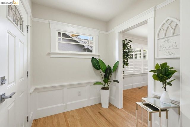 2840 Stanton St, Berkeley, CA 94702