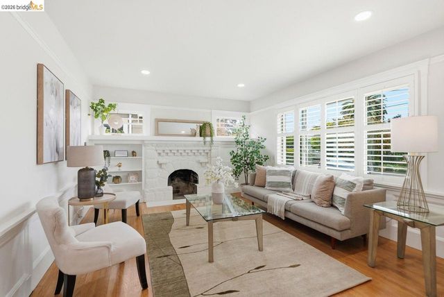 2840 Stanton St, Berkeley, CA 94702