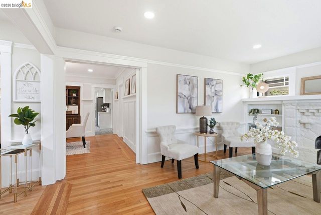 2840 Stanton St, Berkeley, CA 94702
