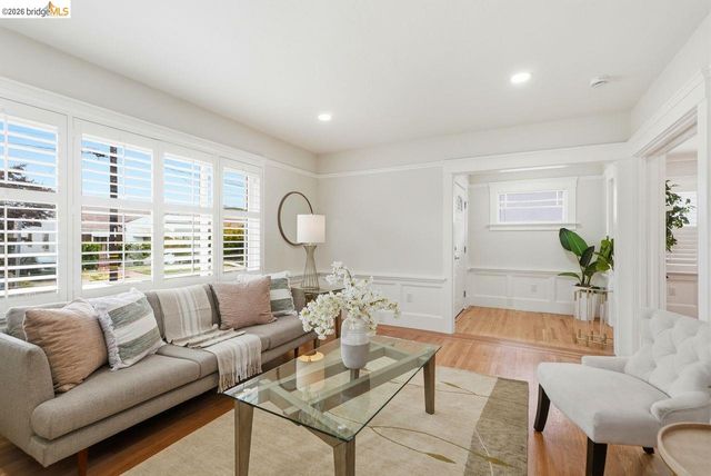 2840 Stanton St, Berkeley, CA 94702