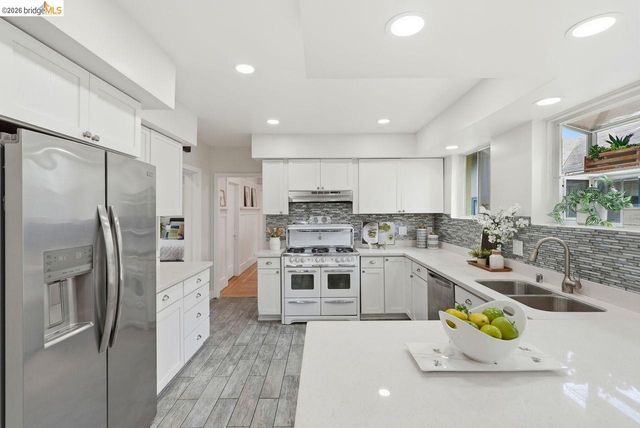 2840 Stanton St, Berkeley, CA 94702