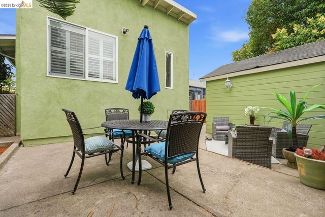 2840 Stanton St, Berkeley, CA 94702