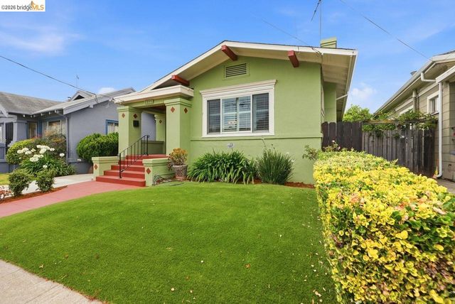 2840 Stanton St, Berkeley, CA 94702