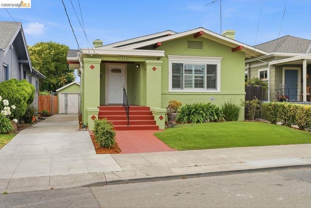 2840 Stanton St, Berkeley, CA 94702
