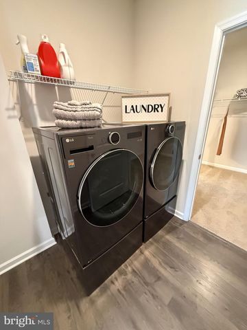 156 LAQUINTA DR, Egg Harbor Township, NJ 08234