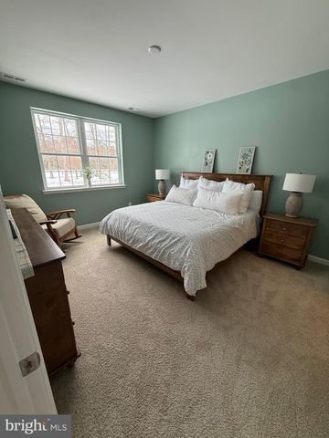 156 LAQUINTA DR, Egg Harbor Township, NJ 08234