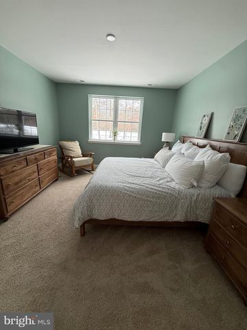 156 LAQUINTA DR, Egg Harbor Township, NJ 08234